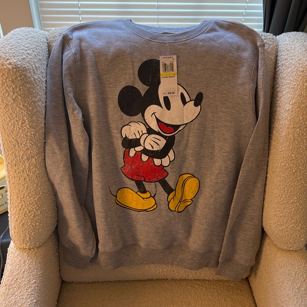 Disney Mickey Mouse sweatshirt, M L